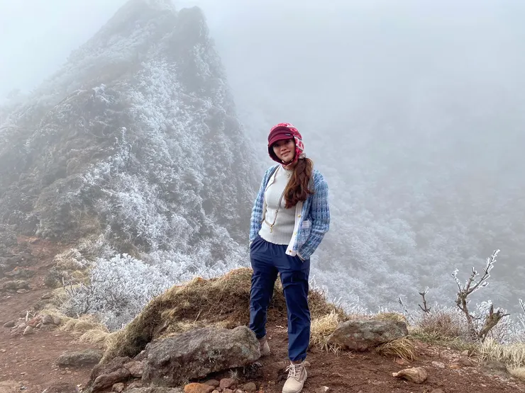 日本大分-由布岳 || 陵線上向陽與背陽差別明顯