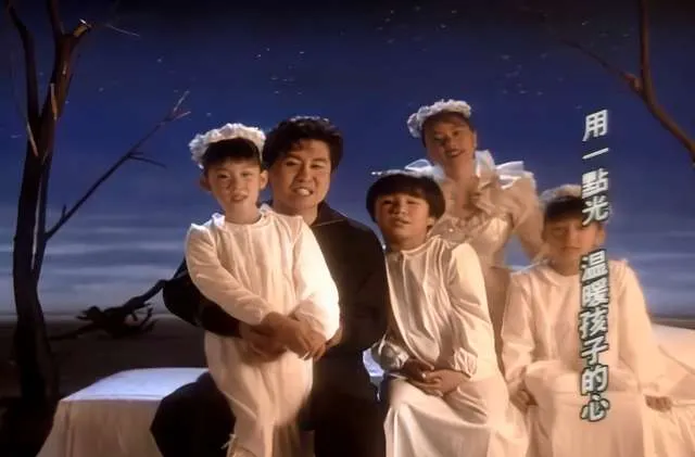 萬物皆有裂縫，那是光進來的方式