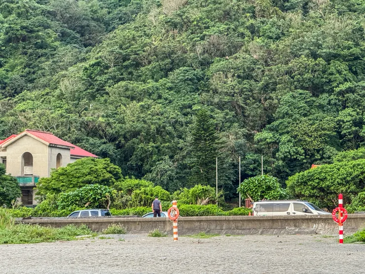 自從有了露營車後會特別注意車泊點。
