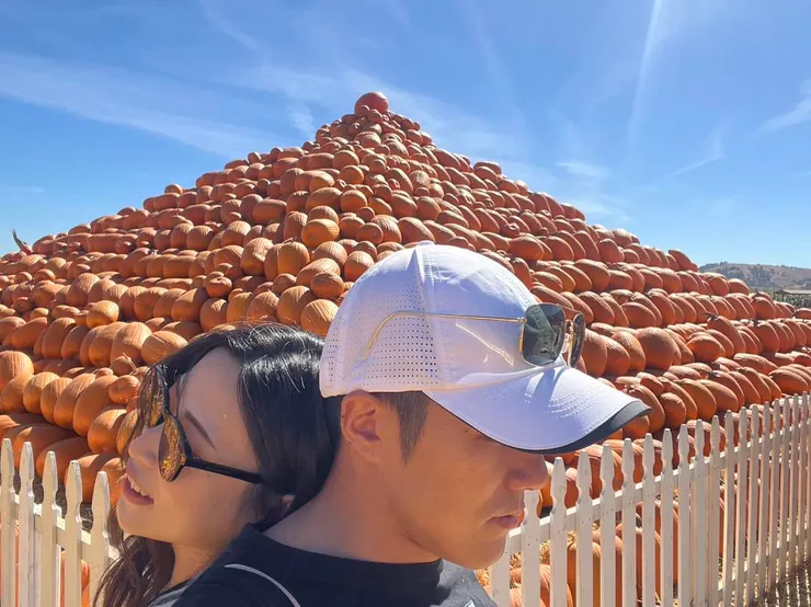 Spina Farms著名的南瓜金字塔