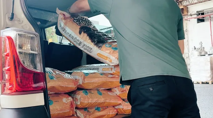 ▲救援物資將配送超過200個收容園區。