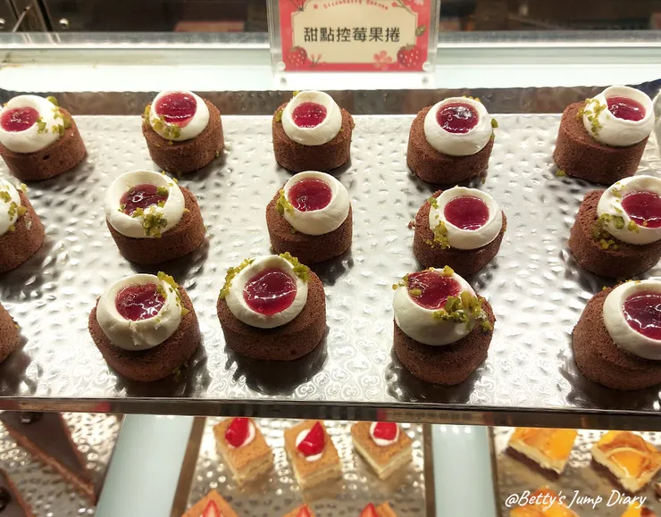 ▲芙洛麗大飯店-「食譜自助百匯餐廳」RECIPE HOUSE /圖片來源：Betty's Jump Diary