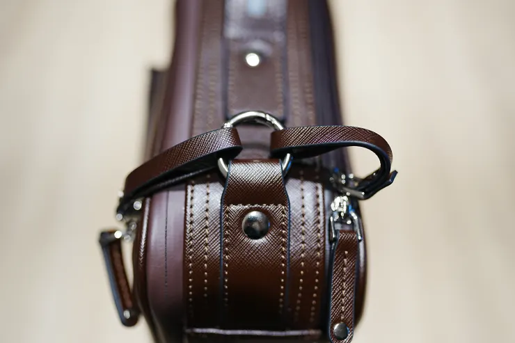 前後的拉鏈都可以防盜