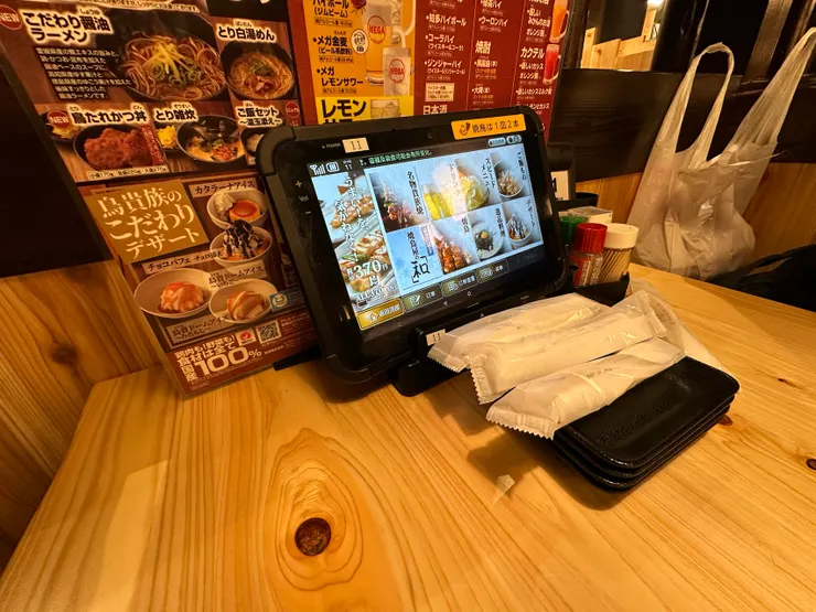 都是平板點餐,非常方便