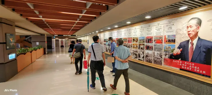 【進入C棟,走向思樂窩。】