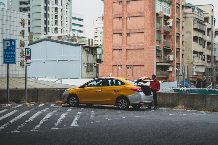 Canon 7D with LEITZ Leica Summicron-R 35mm/F2.0