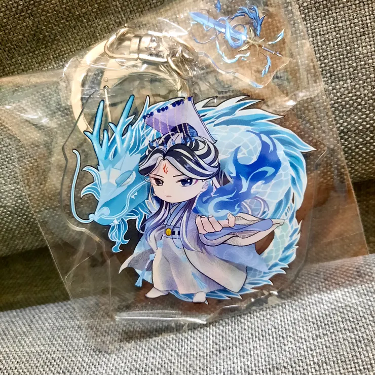 鳳蒼仙帝，造型較為正式、華麗