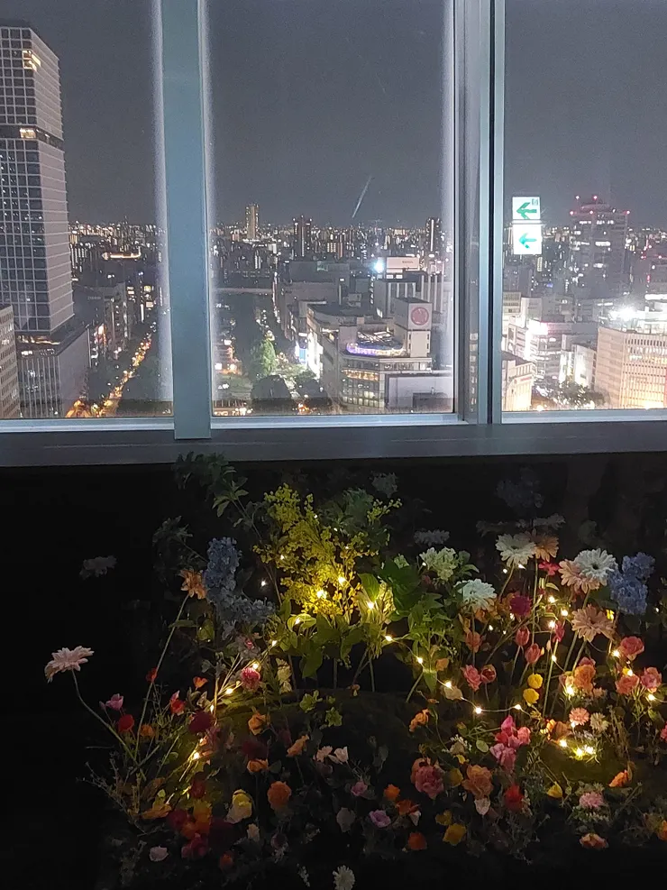 底下還有些小裝飾，可以一起拍照，如果是情侶來看的話還蠻應景的