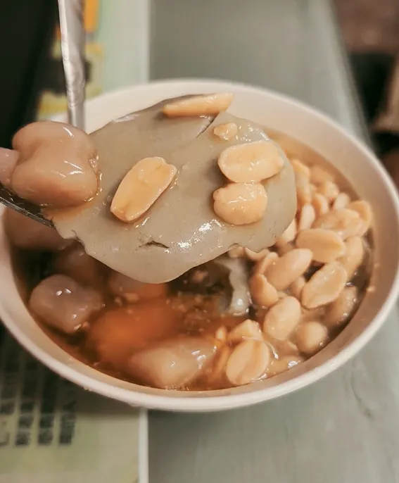 個人覺得比普通的豆花更好吃~