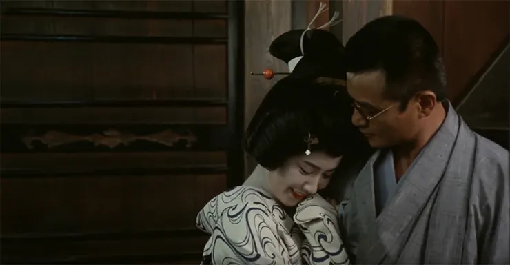 被古川老大包養的東洋現在叫索梅（名取裕子 飾），總喜歡依偎著岩伍。