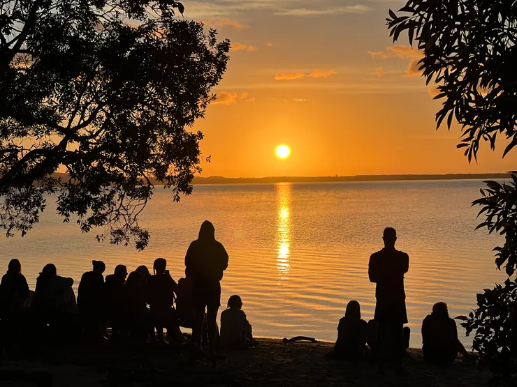 失望落空的日出，卻還是如癡如醉。