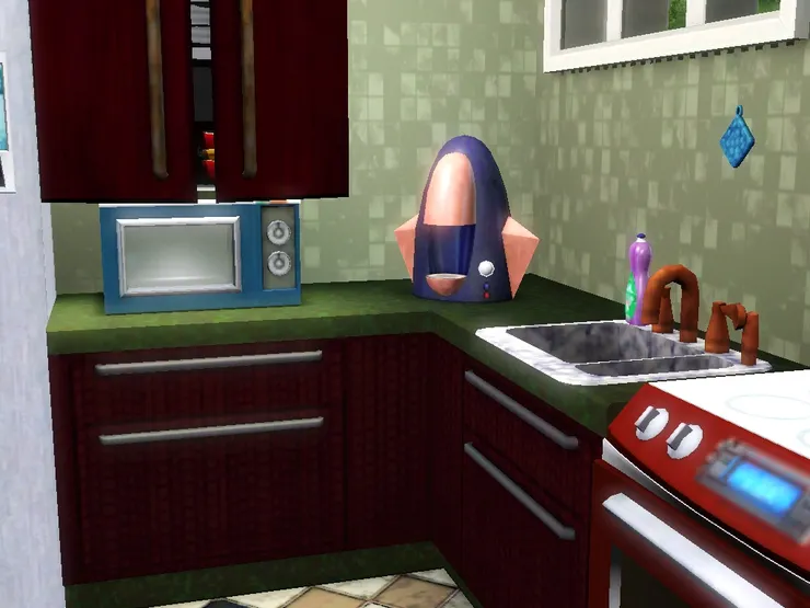 廚房的用具電器都一應俱全，證明翠兒一家經常做飯。