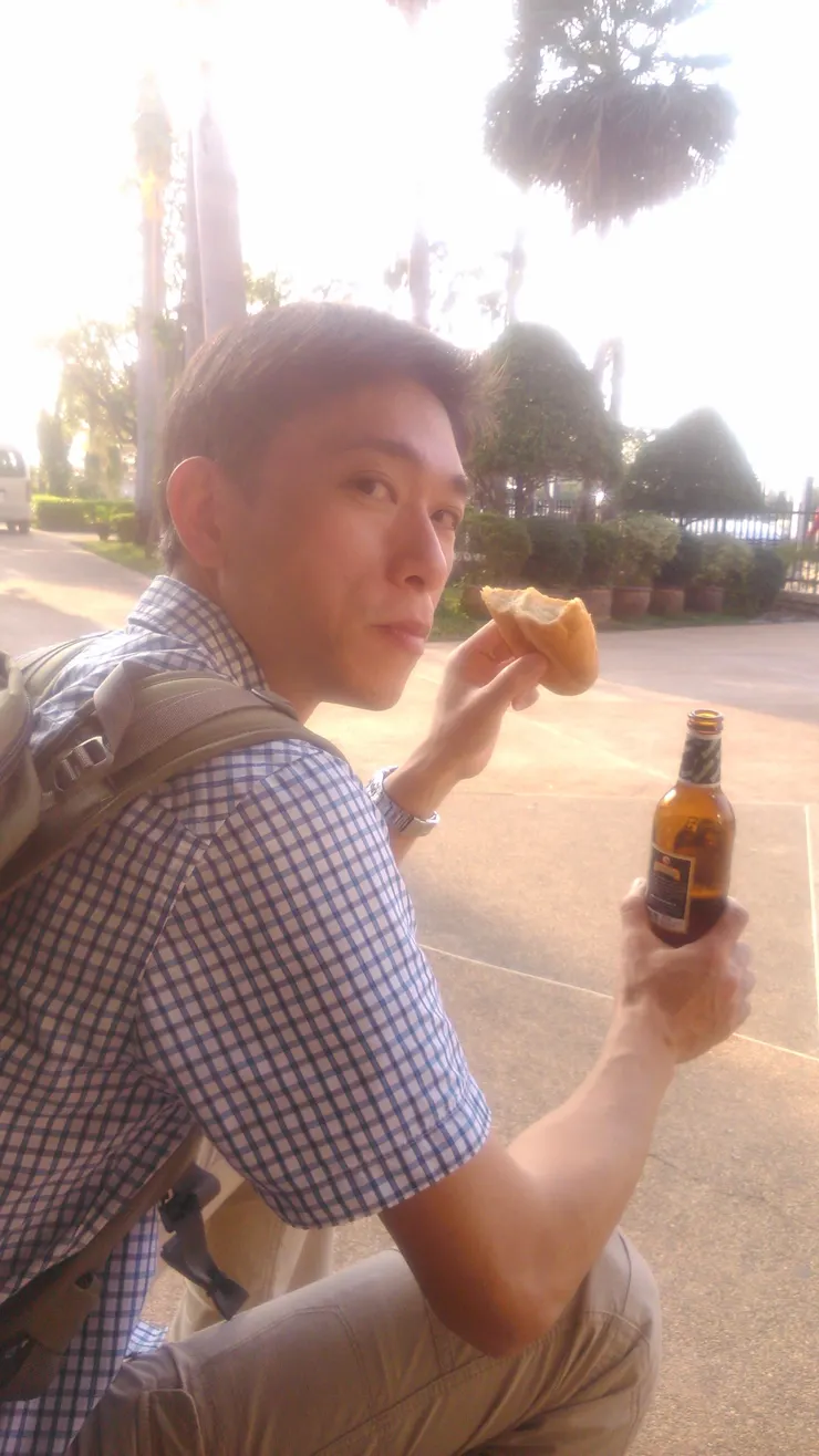 寮國法國麵包與啤酒滋味