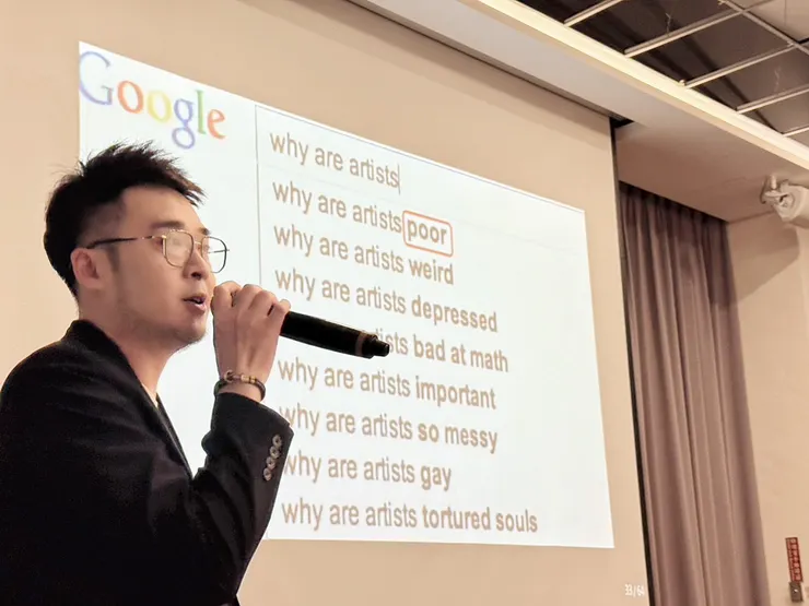 潘偉亷顧問講座精湛生動、講述風格幽默活潑，引述事例貼近時事，引產業菁英互動。