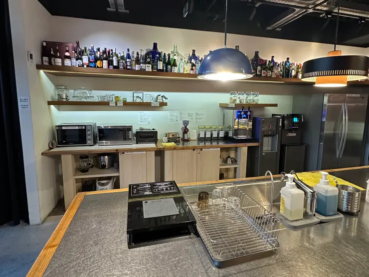 共享廚房:雖然未試過在這裡煮食,但使用他們提供的杯碟很方便!