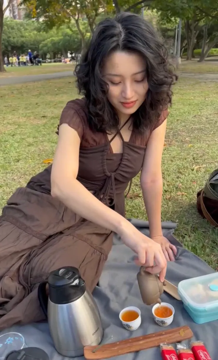 在大安森林公園泡茶哈哈哈