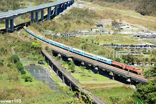 東岳湧泉旁的東澳北溪橋即是改線之後廢棄的橋樑，
從線型可以明顯看出橋梁北端的東正線就是初代的北迴線