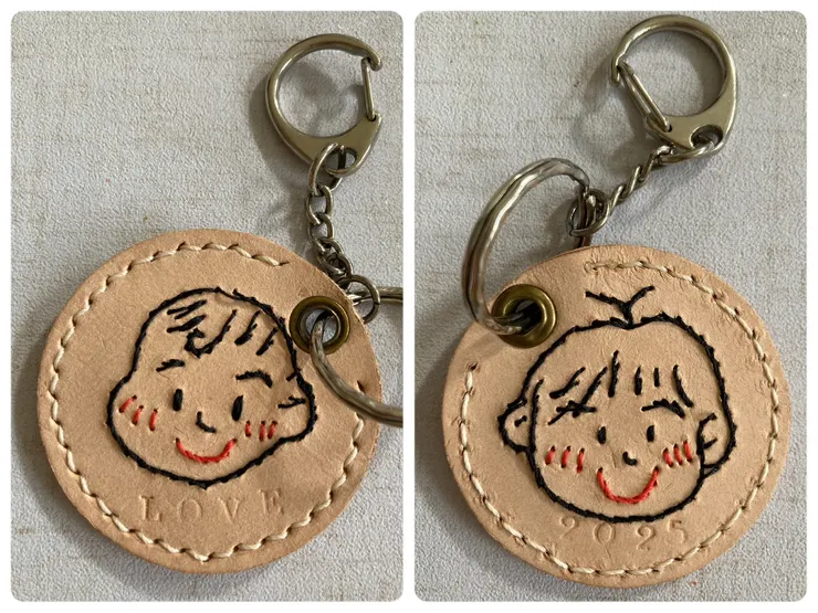 刺繡完畢！可愛鑰匙圈完成！