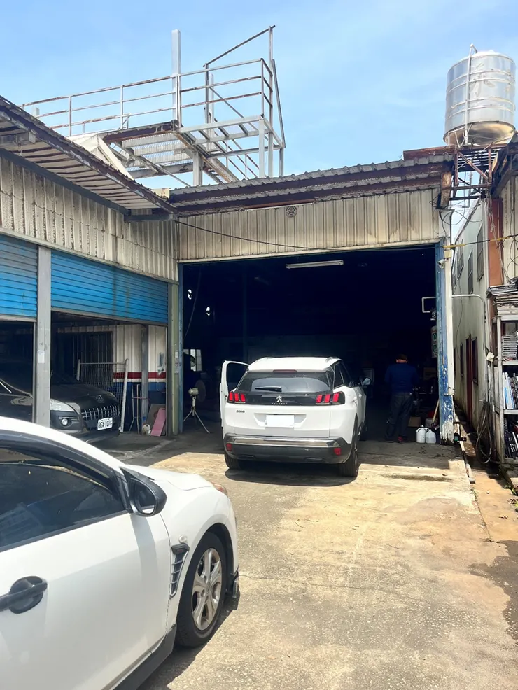 寶獅|115,000公里 外廠更換原廠來令片