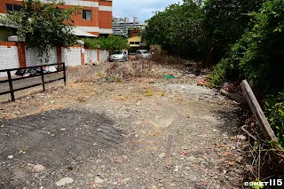 繞過樹林後鋼軌終於出來打招呼(往竹東方向拍)