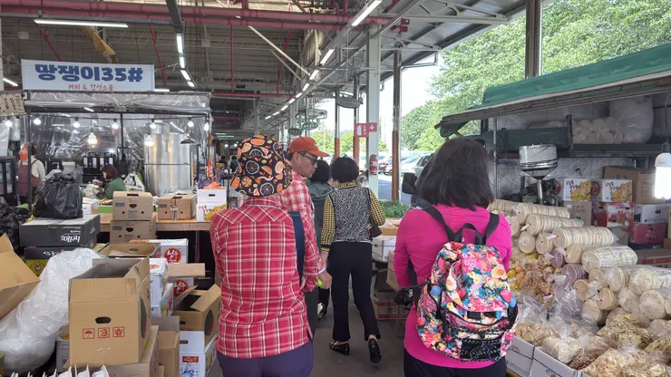 一大包的韓式爆米餅是傳統零食點心