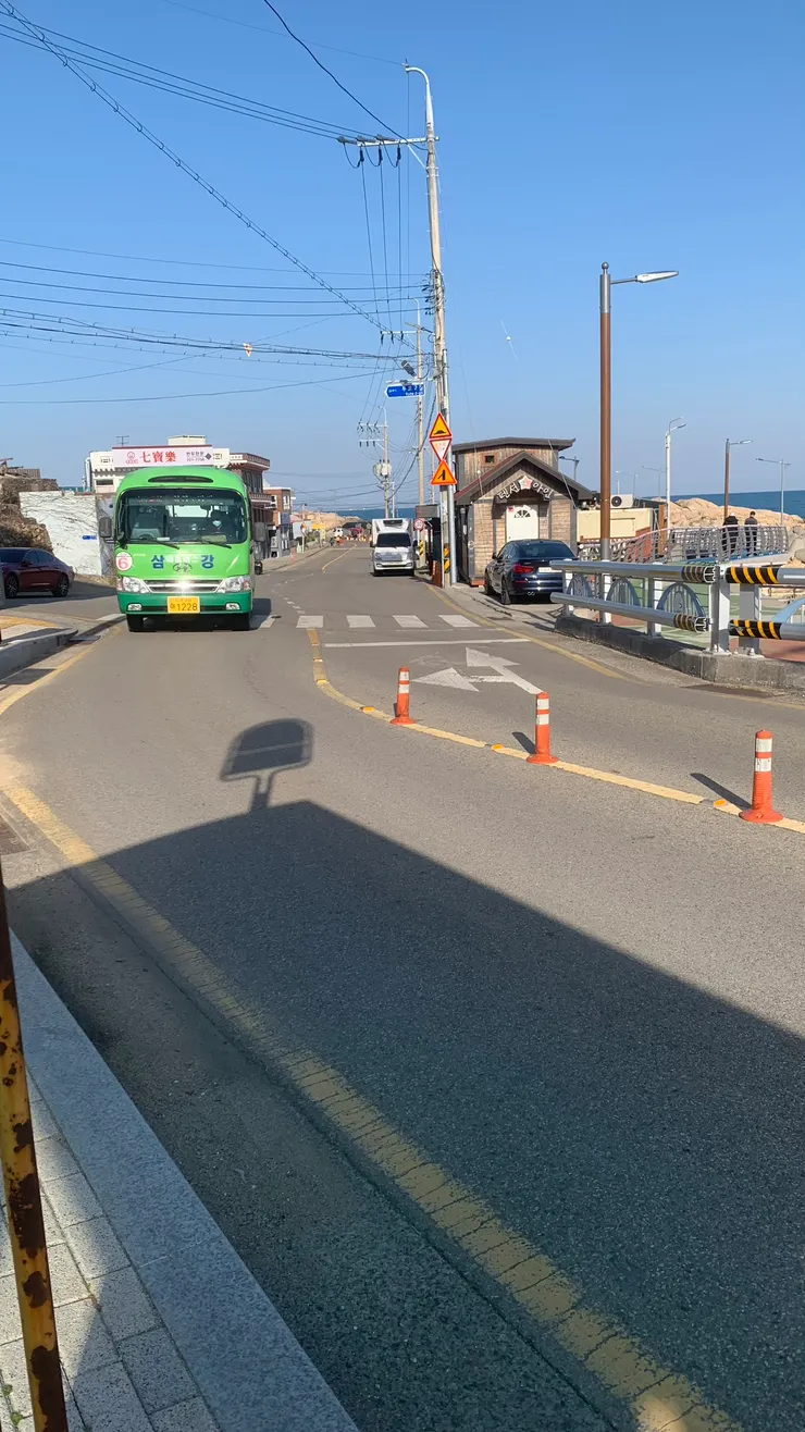 來時錯過的小6公車。