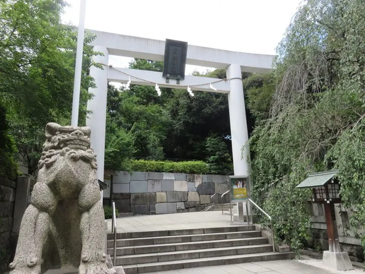 乃木神社，台灣總督乃木希典的神社。