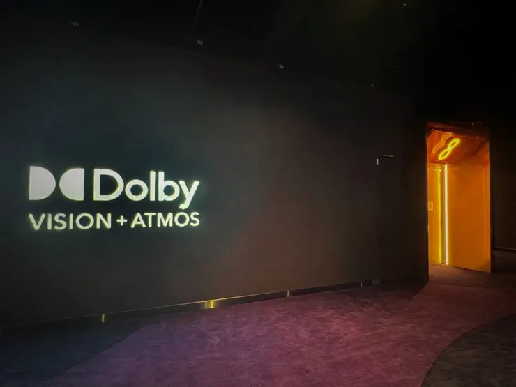▲Dolby Vision+ Atmos則提供極致對比與全景聲沉浸音效，讓影迷感受前所未有的聲光效果衝擊。