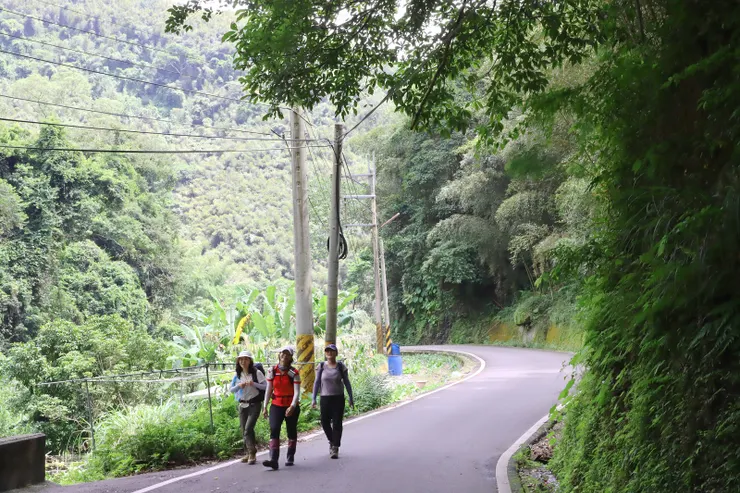 還是得回頭往上爬