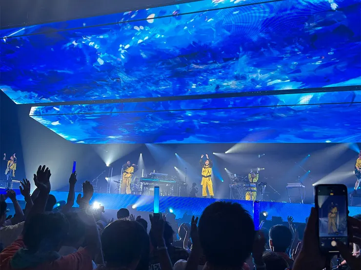 可以跟著大家一起唱大合唱的部分真的超讚