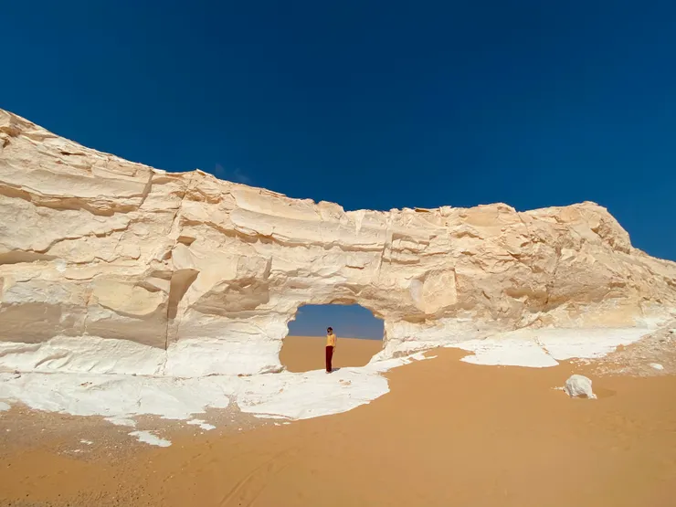 屬於自然崩落，未經任何人為穿鑿 - 沙漠之窗