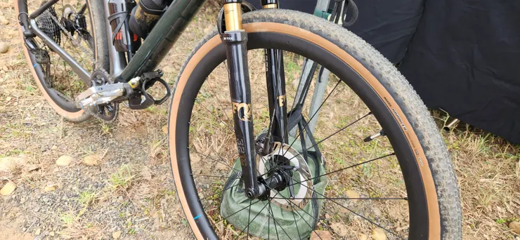 這時候的車子還是乾淨的狀態。