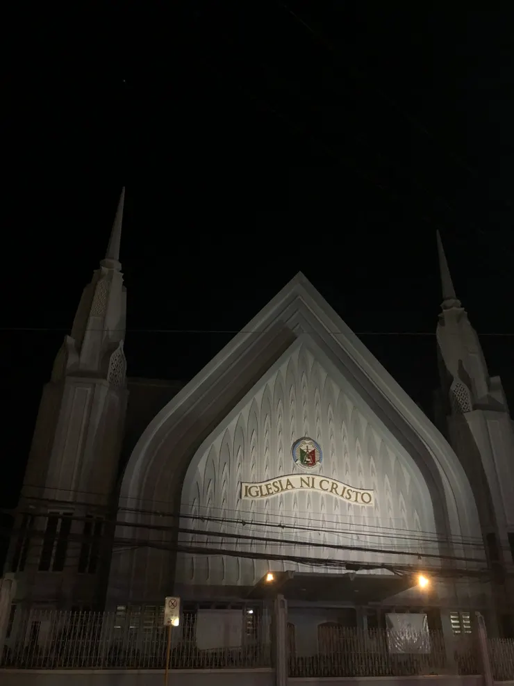 散步的時候看到的大教堂