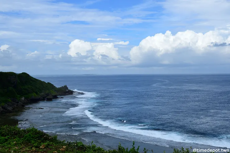  本來應該是令人感到身心舒暢的海平線，但這裡卻是留下無盡傷痛的絕命之地