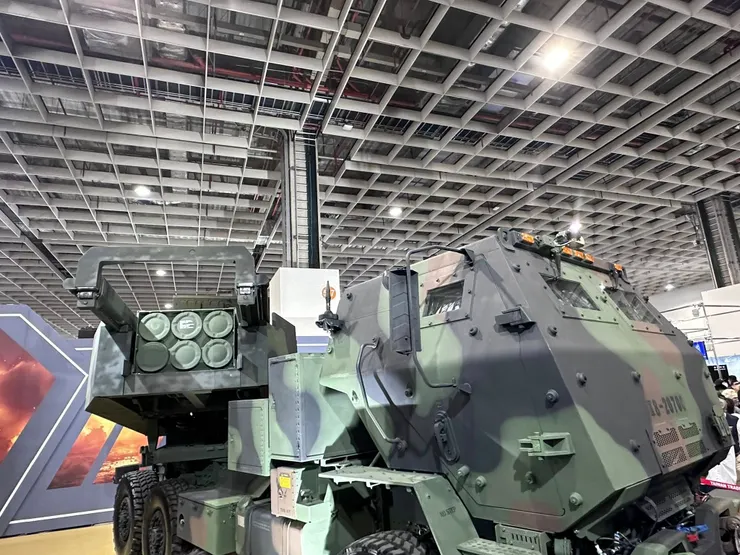 海馬士多管火箭系統