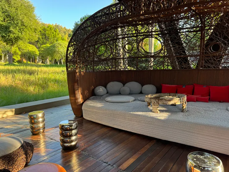 迎賓大堂的大大涼椅