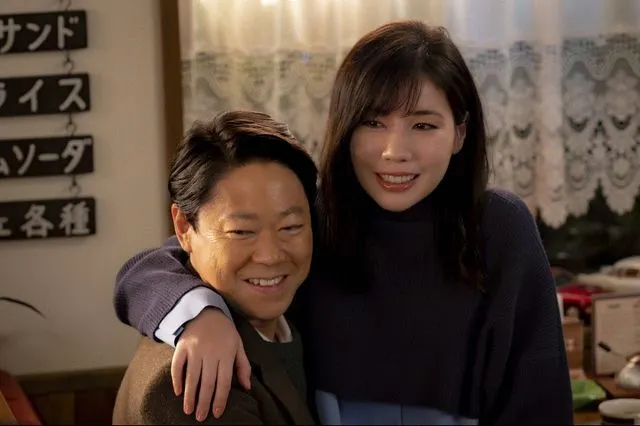 極度不妥! | 評價 7.6/10 | awwrated