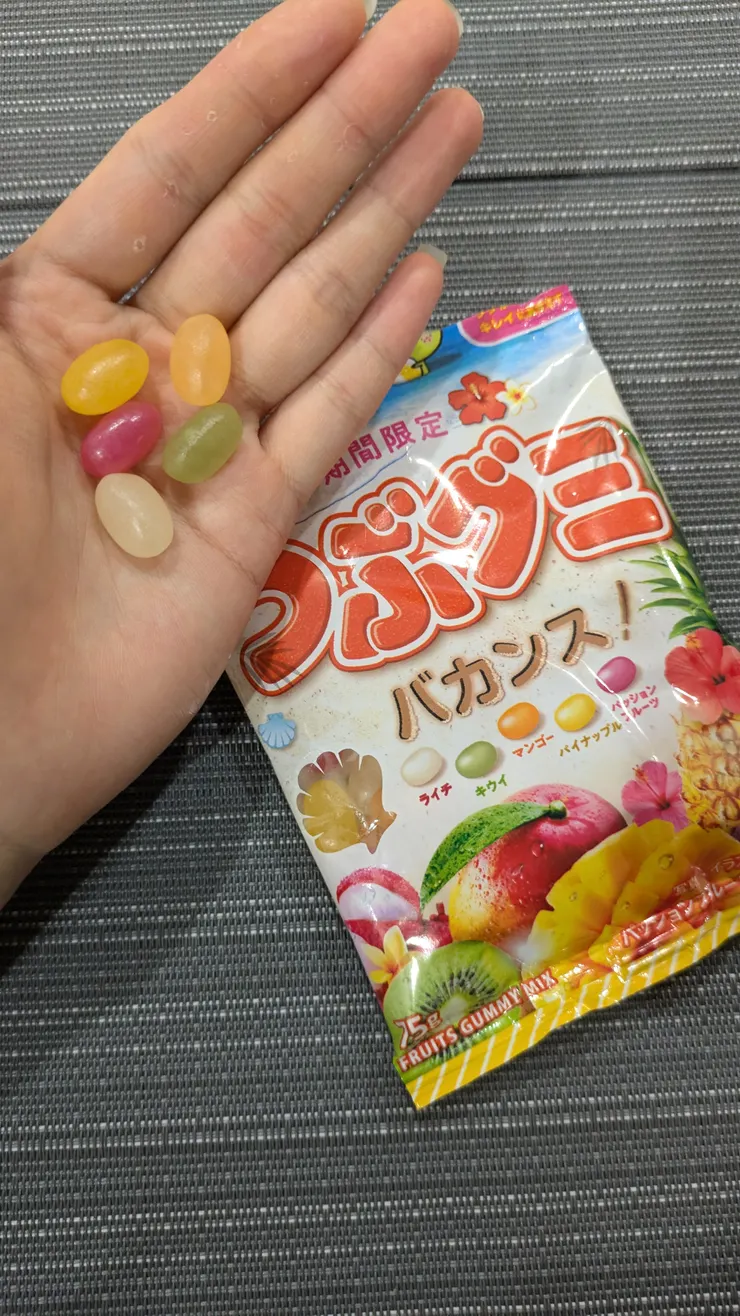 期間限定的熱帶水果口味：荔枝、奇異果、芒果、百香果、鳳梨