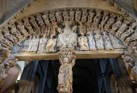 光榮之門,圖片取自網路