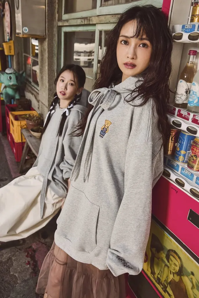 （左起）方志友與首次接棒成為聯名大使的大元（林艾璇），笑稱這次合作是命中注定的「元」份。（圖／LAVIDO提供）