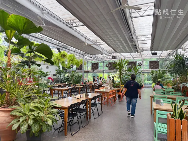 彰化田尾菁芳園|餐廳座位很大