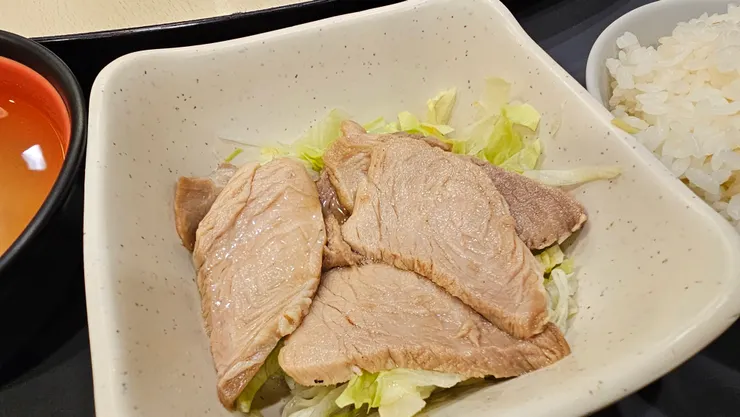 這是我和儒儒都說讚的豬瘦肉片!口感軟嫩又入味!