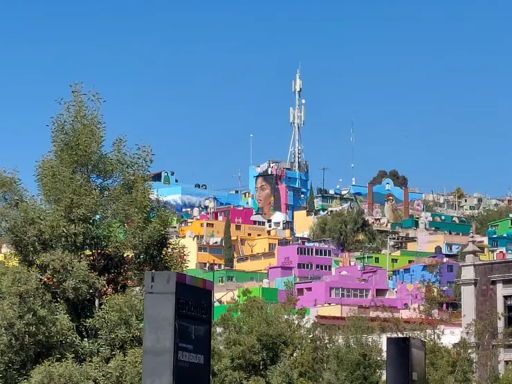 Toluca 山上平民區