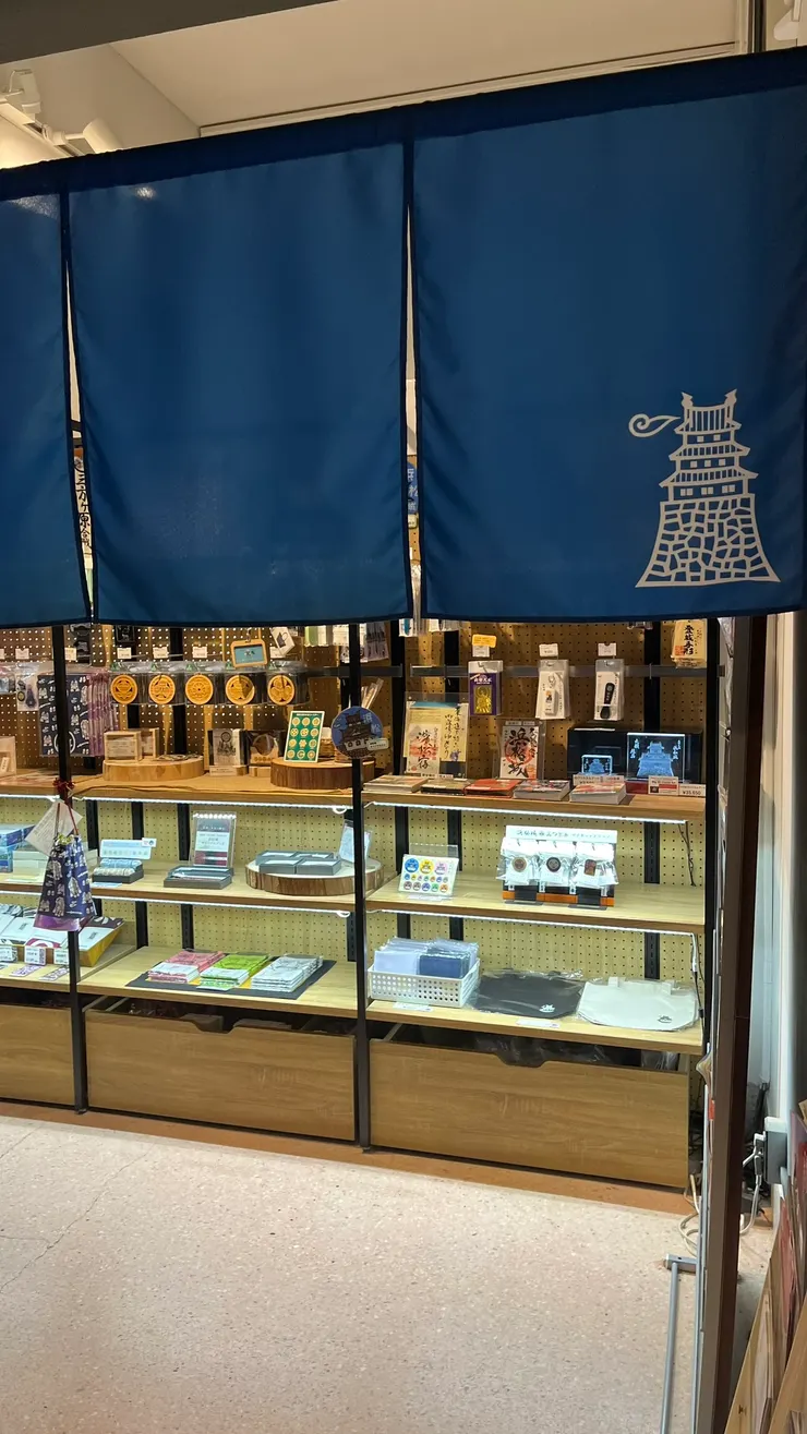 帶一些紀念品回家。