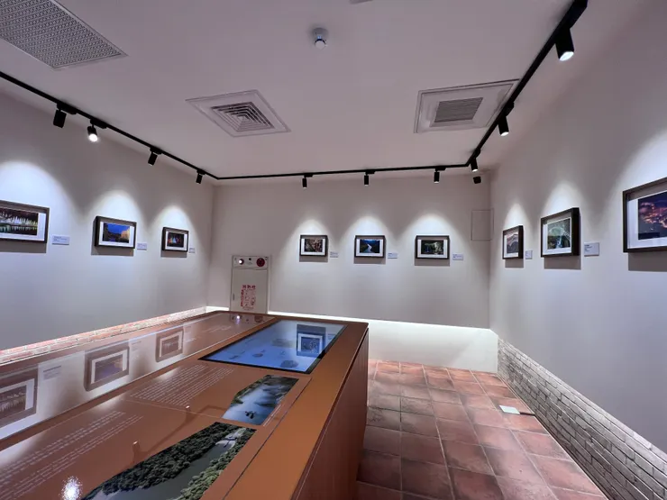 館藏的風景攝影作品，非常有水準！值得一看