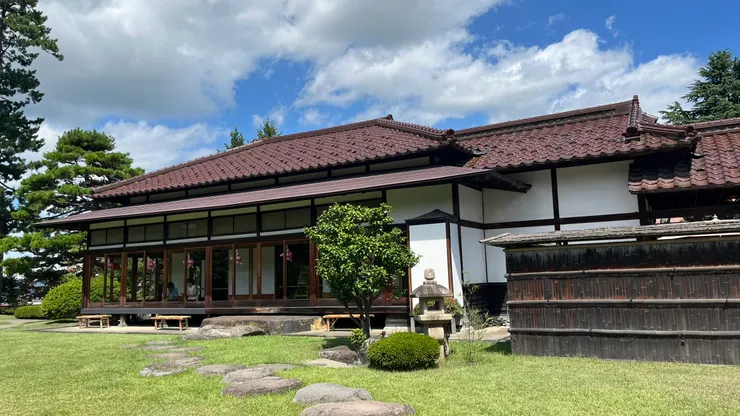 住客可從室內直接眺望庭園風景。