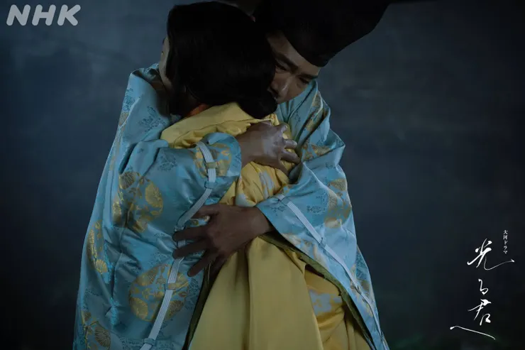 深愛的兩人緊緊相擁