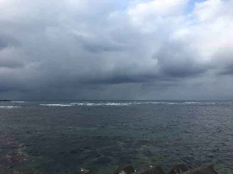 真的很乾淨的大海。