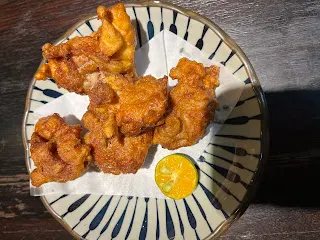 以更廣泛的角度來說，能夠幫助別人的被動收入增加，也能夠算在自己的業績裡吧！縱然金錢的增加並非落在自己的帳戶裡，但也是一種廣泛的增加，這也是分享的特性所在。分享者不一定會比接收分享訊息的人要賺得多，那也沒關係，地球人分享，然後地球人獲利，就是如此。