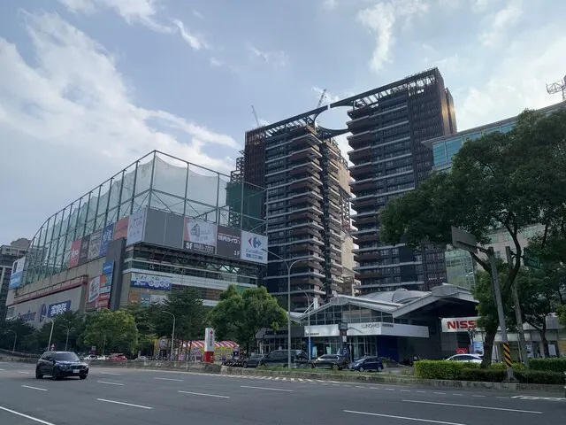 立法院12/19三讀通過《房屋稅條例》修正草案(囤房稅2.0)。圖/5168實價登錄比價王資料庫